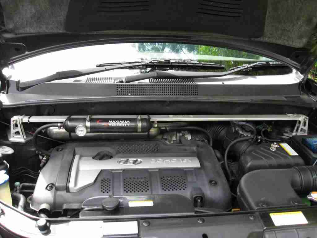 Front Strut Brace - Hyundai Tuscon